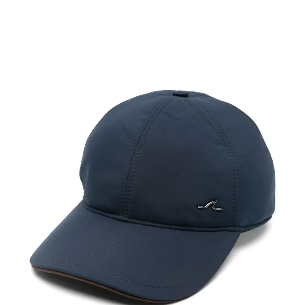 Бейсболка с пластиной-логотипом Typhoon