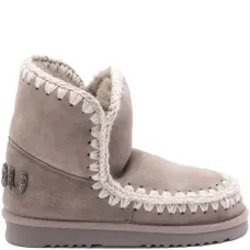 Сапоги с отделкой в технике кроше