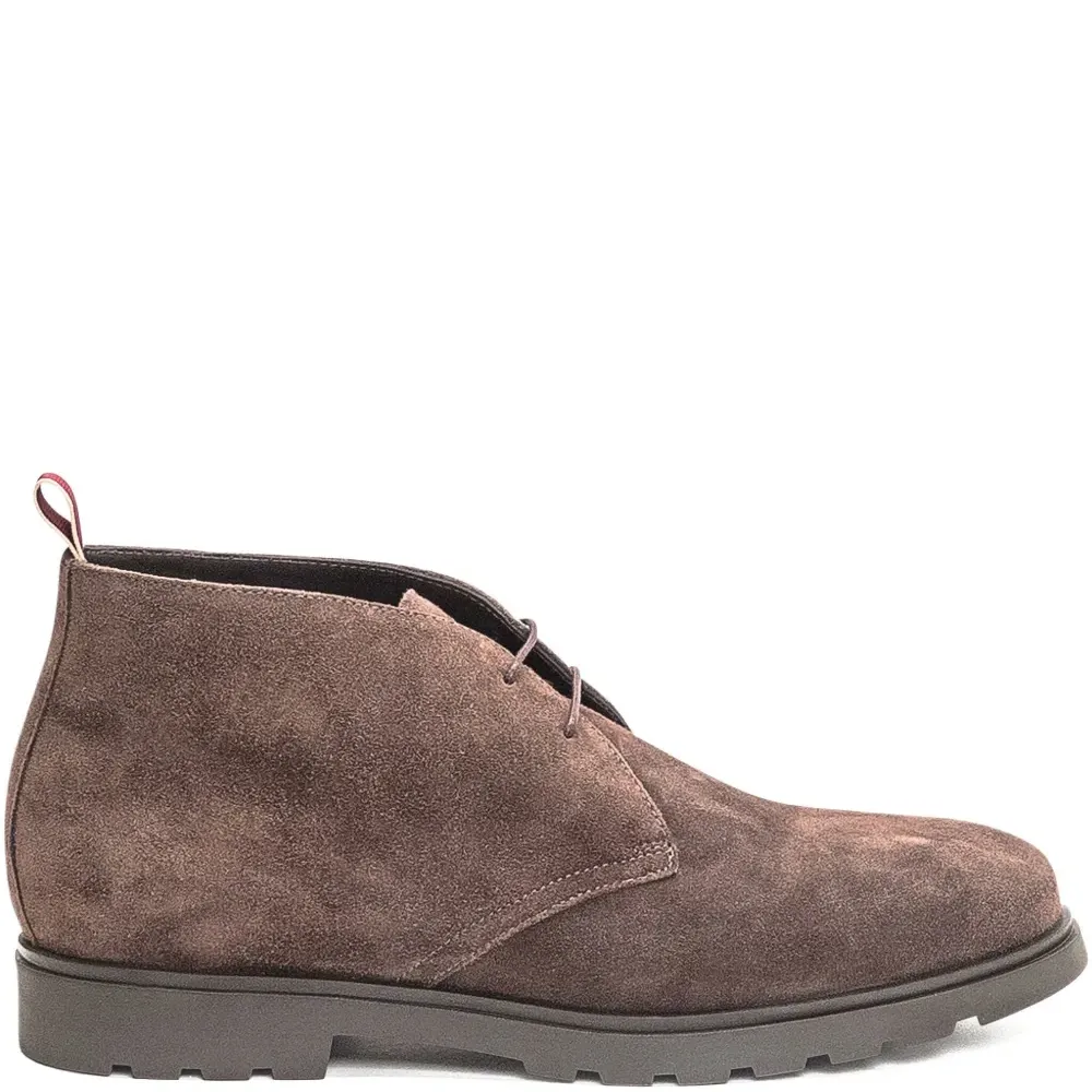 Ботинки на шнуровке