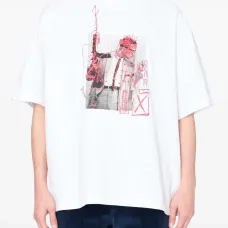 Футболка с графичным принтом