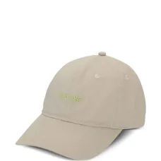 Кепка с вышитым логотипом