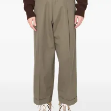 Брюки со складками