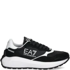 Кроссовки с логотипом