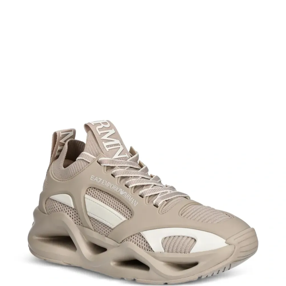 Кроссовки с вырезами Кроссовки с вырезами