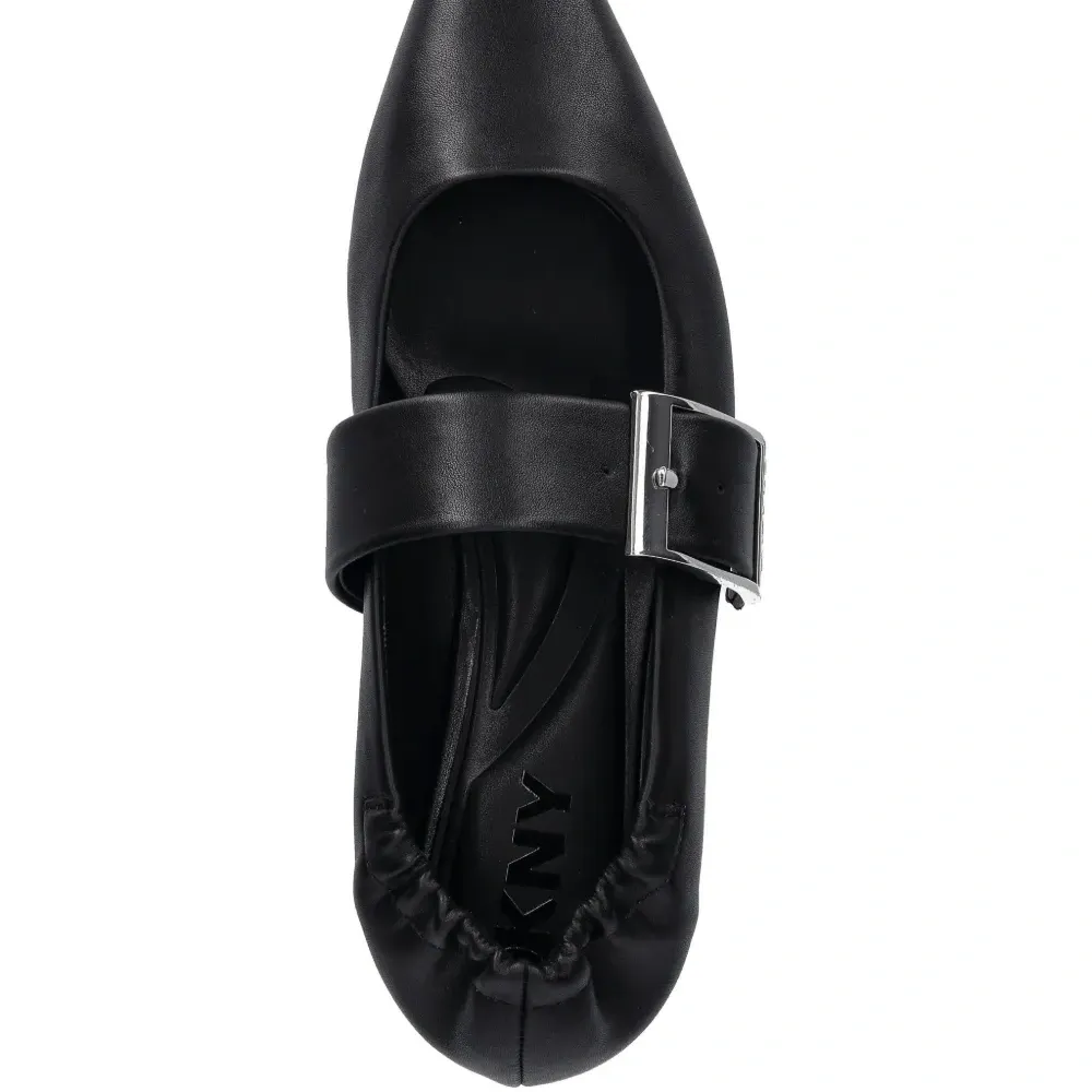 Балетки с пряжками