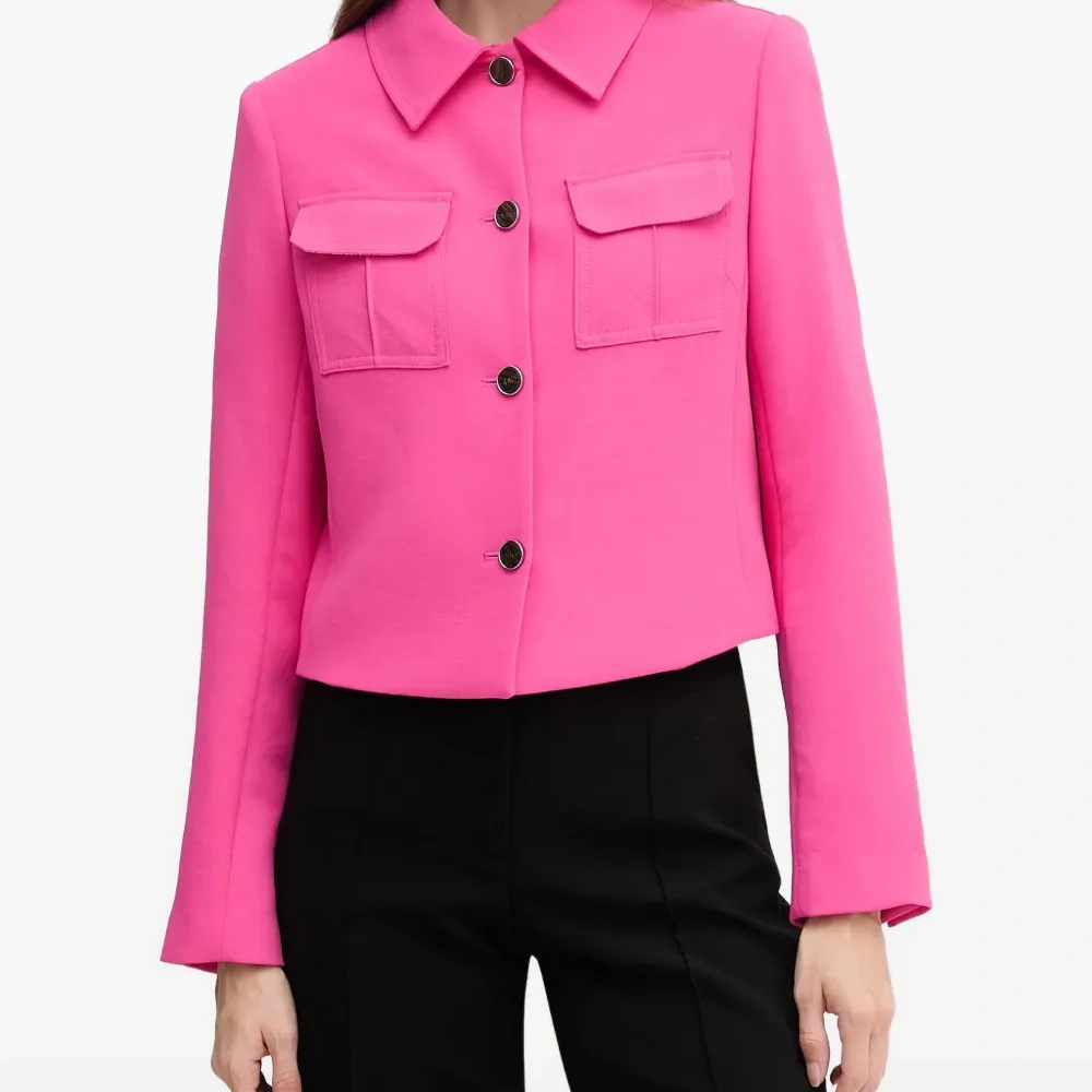 Куртка на пуговицах с карманами