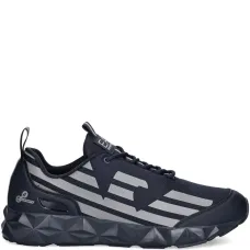 Кроссовки со светоотражающими вставками