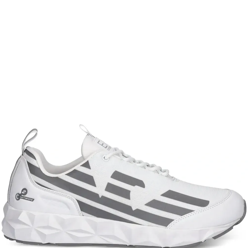 Кроссовки с логотипом