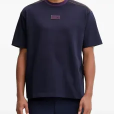 Футболка с нашивкой