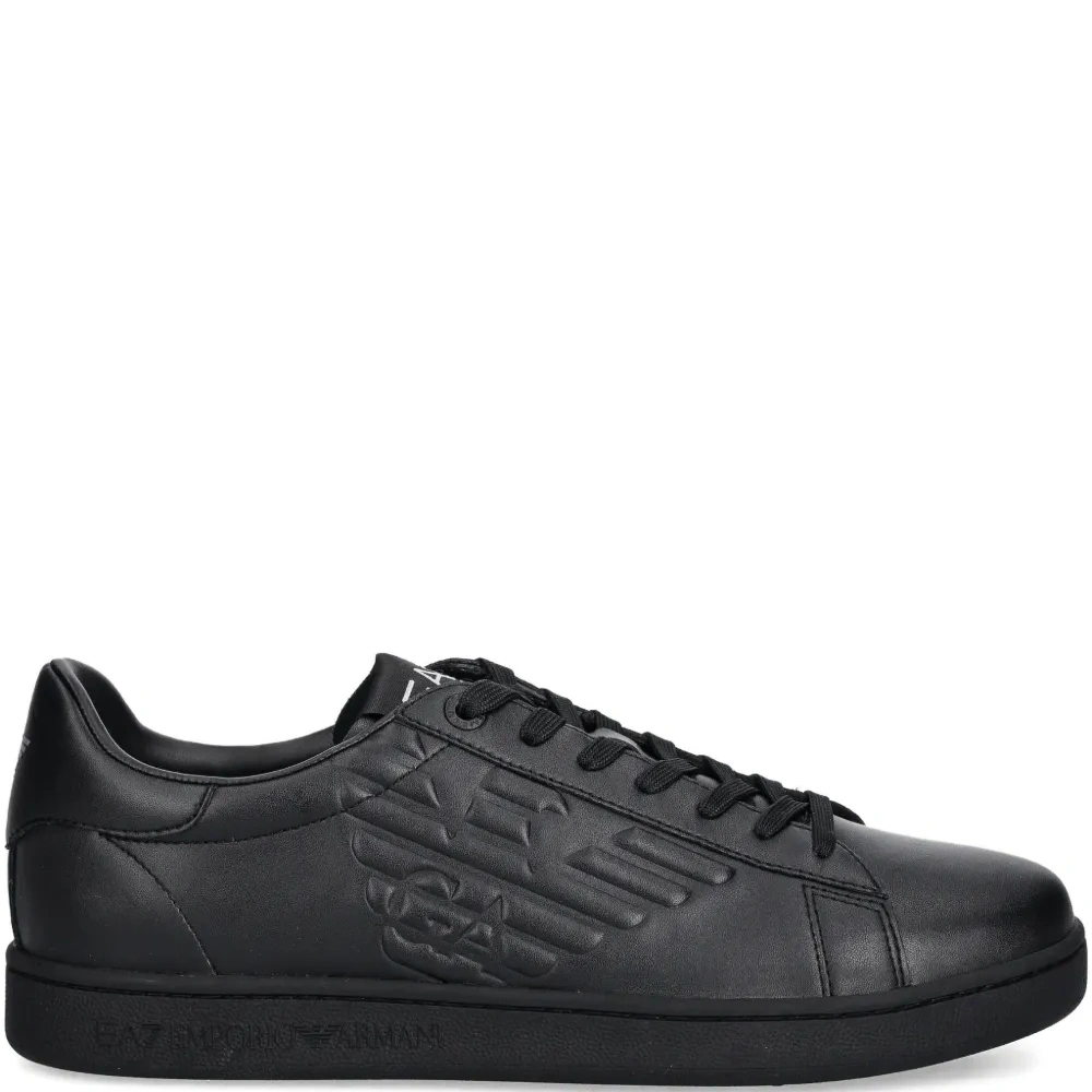 Кроссовки с логотипом