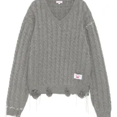 Свитер фактурной вязки с V-образным вырезом