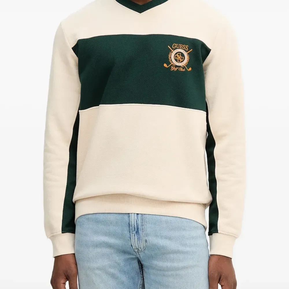 Толстовка с V-образным вырезом и вышитым логотипом