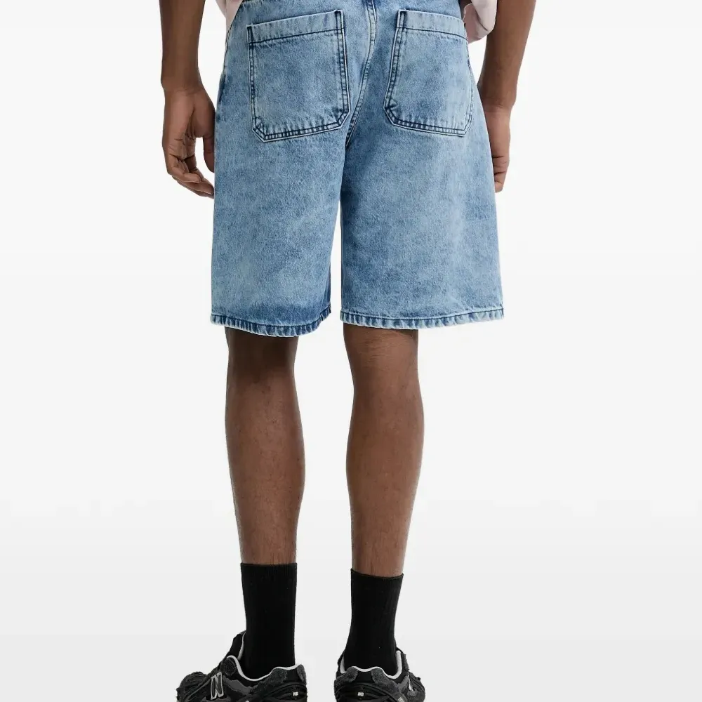 Джинсовые шорты с принтом