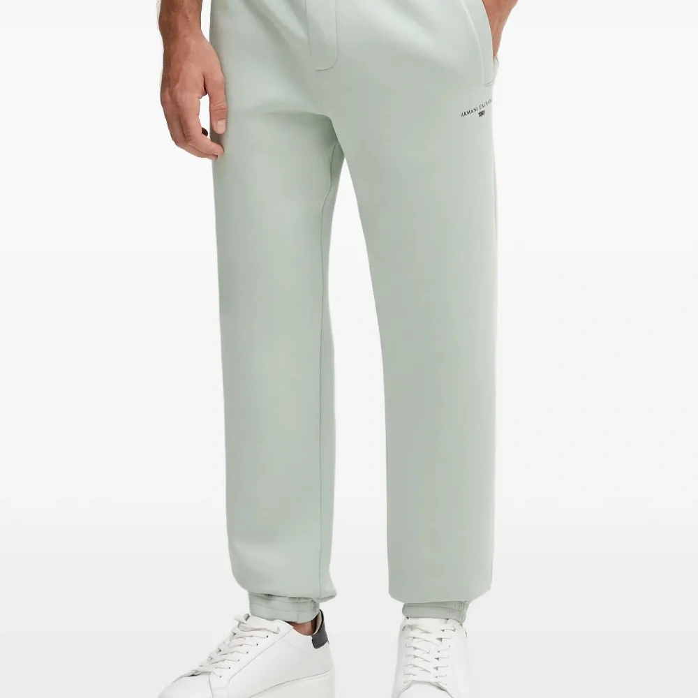 Спортивные штаны с логотипом