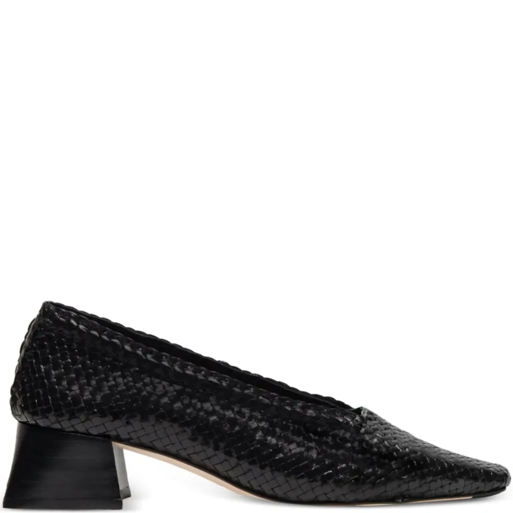 Плетеные туфли