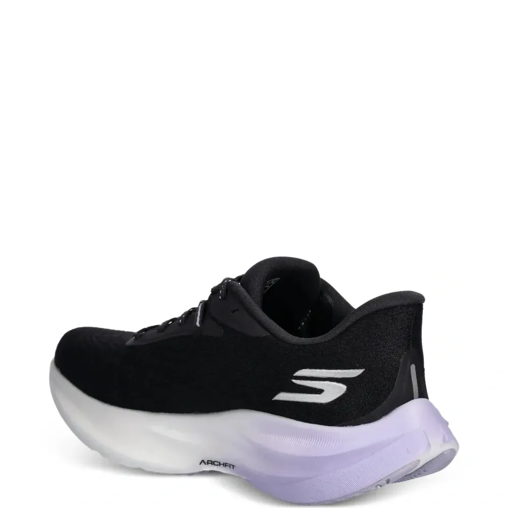 Кроссовки Aero