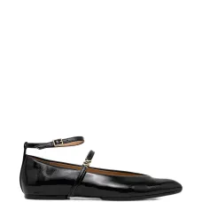 Балетки с заострённым носком и ремешком Балетки с заострённым носком и ремешком