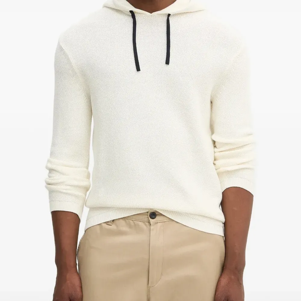 Джемпер с капюшоном и длинными рукавами