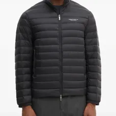 Стёганая куртка на молнии