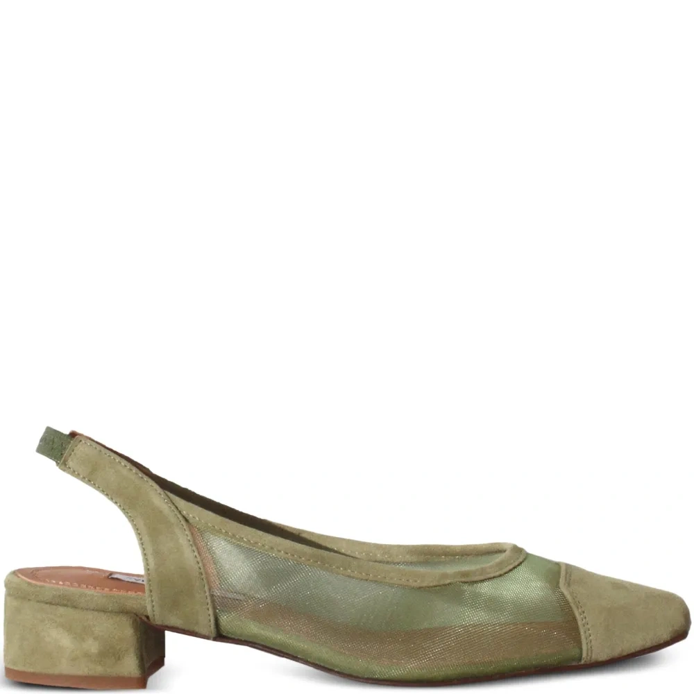 Туфли Eli с ремешком на пятке и вставками