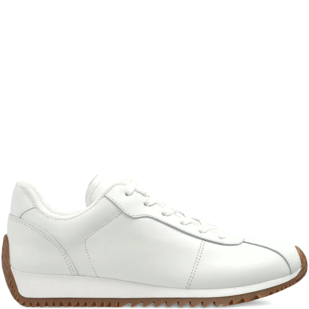 Кроссовки на шнуровке