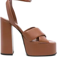 Босоножки на платформе с перекрестными ремешками