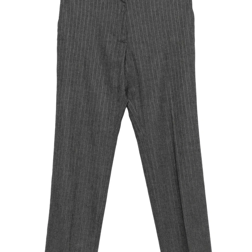 Брюки строгого кроя в тонкую полоску