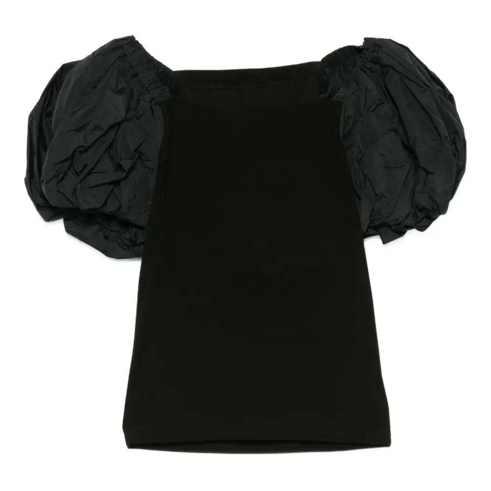 Топ с объемными рукавами