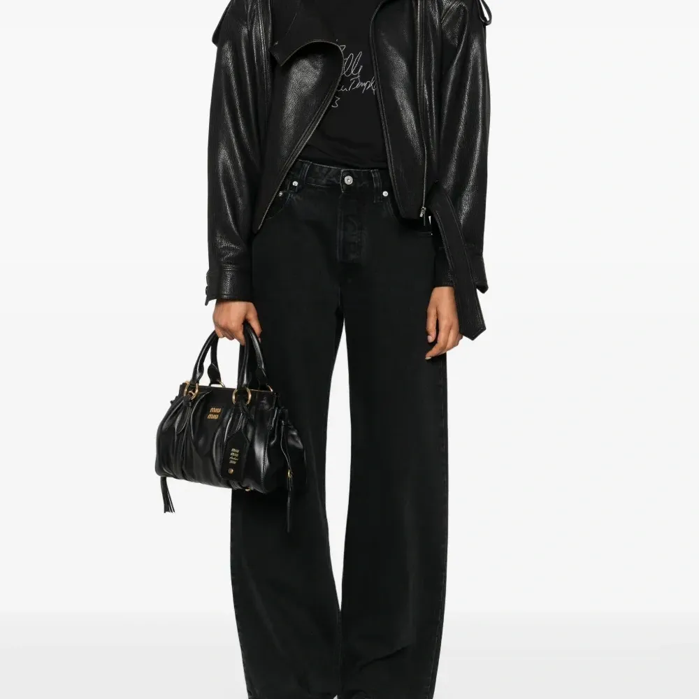 Футболка Script