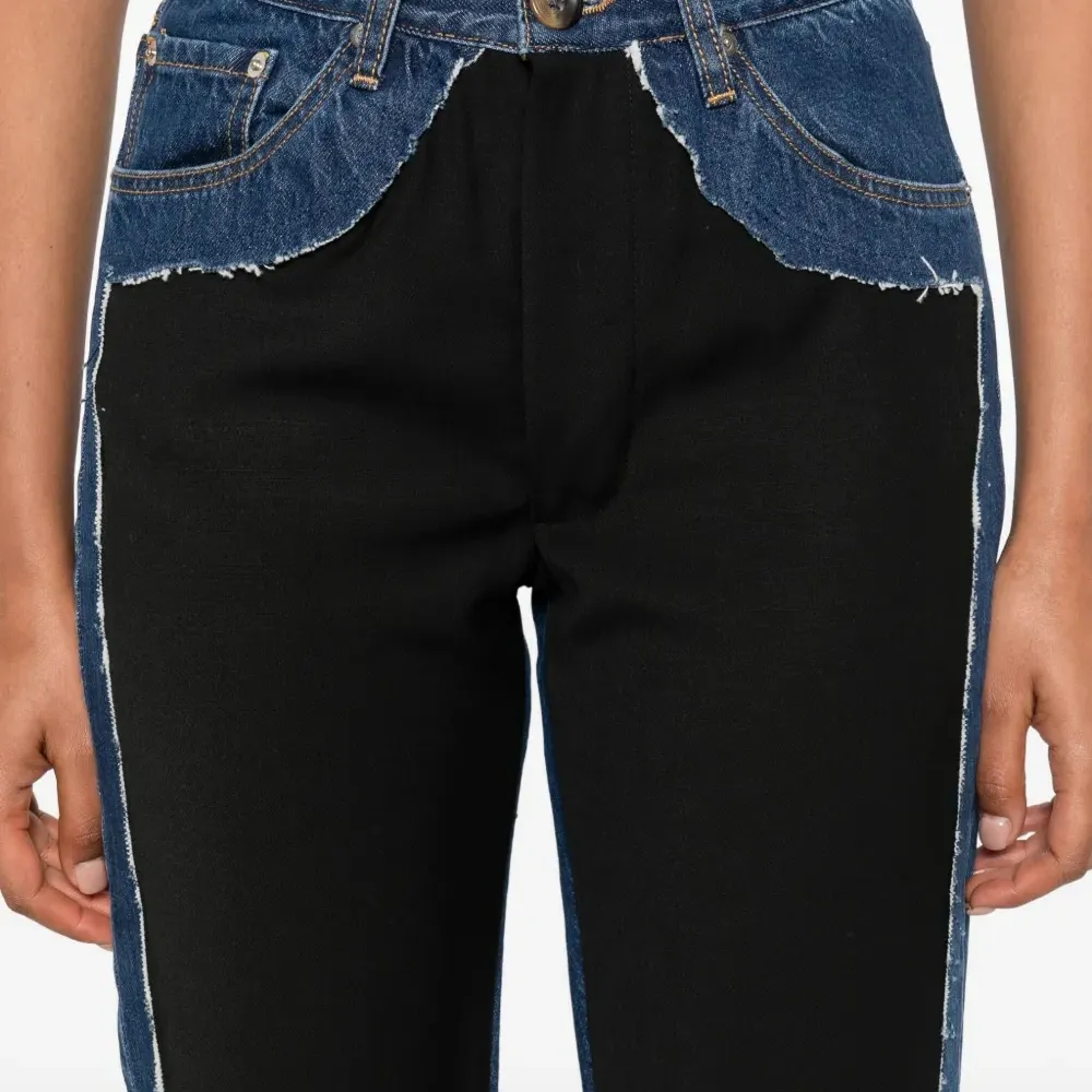 Прямые джинсы со вставками