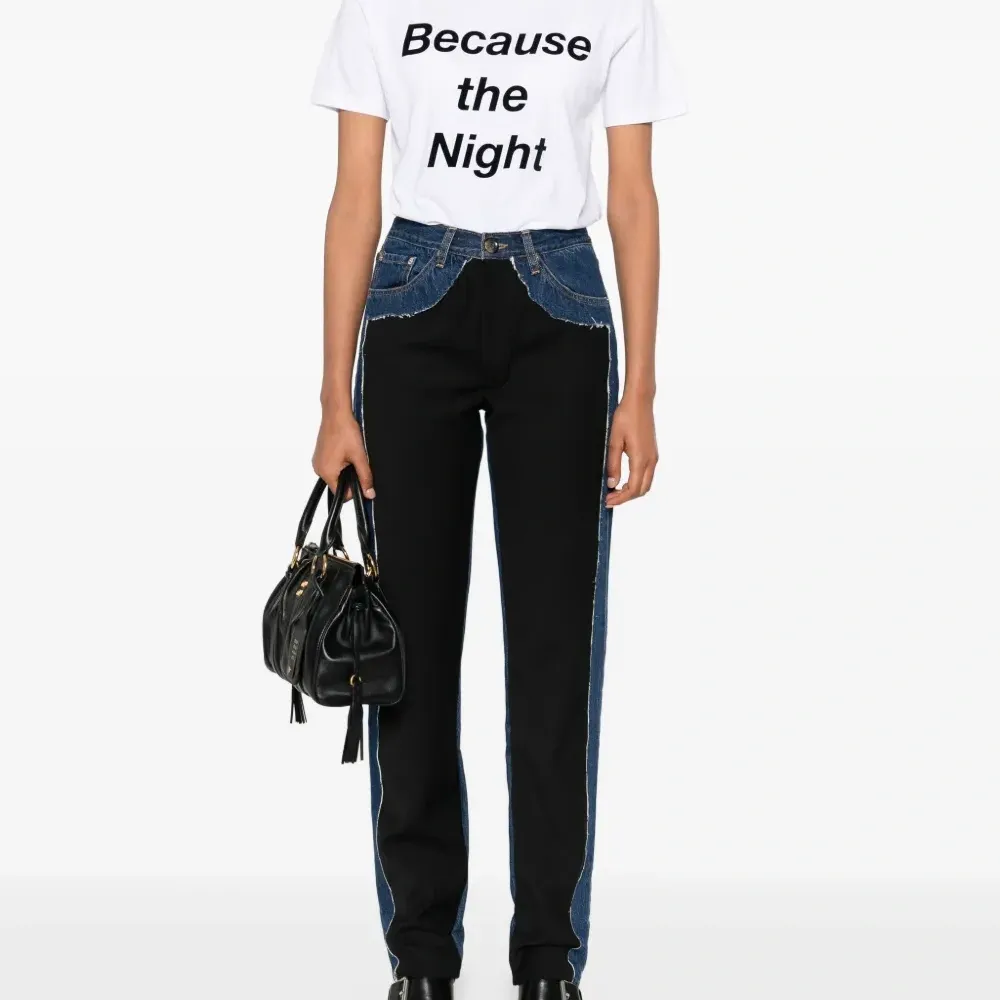 Прямые джинсы со вставками