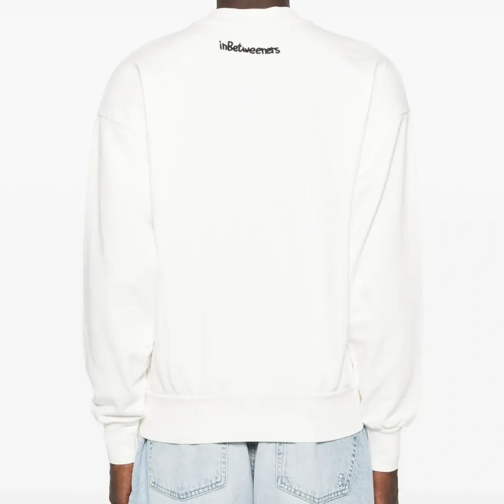 Толстовка с вышивкой