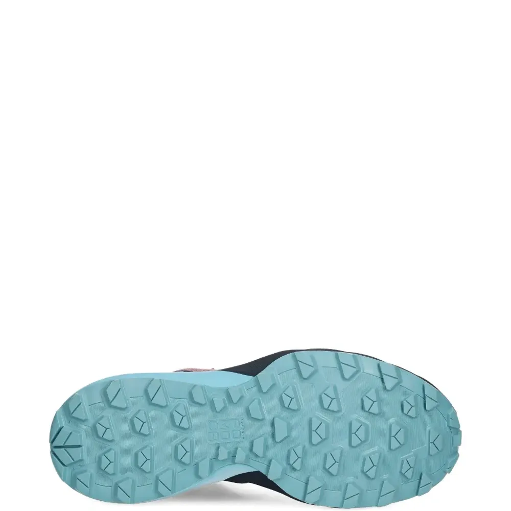 Кроссовки с ультра-логотипом