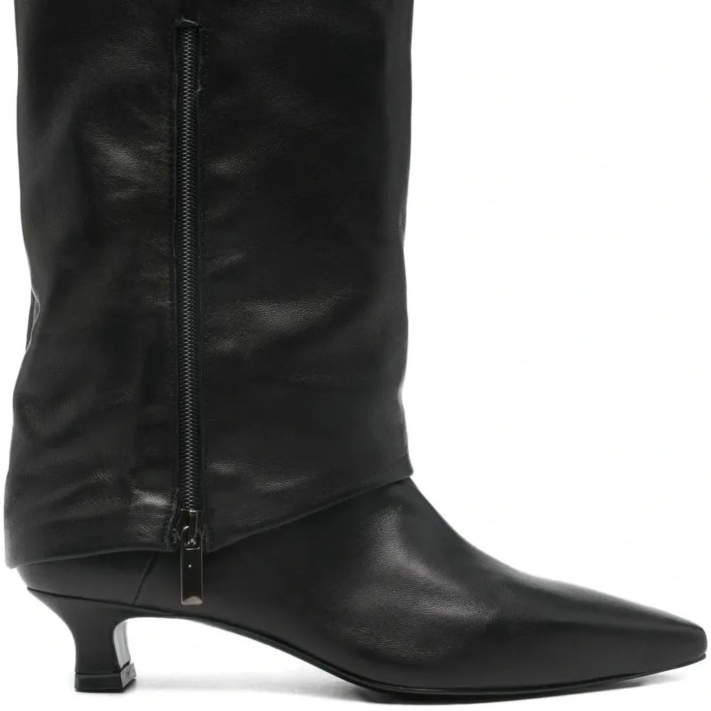 Кожаные сапоги