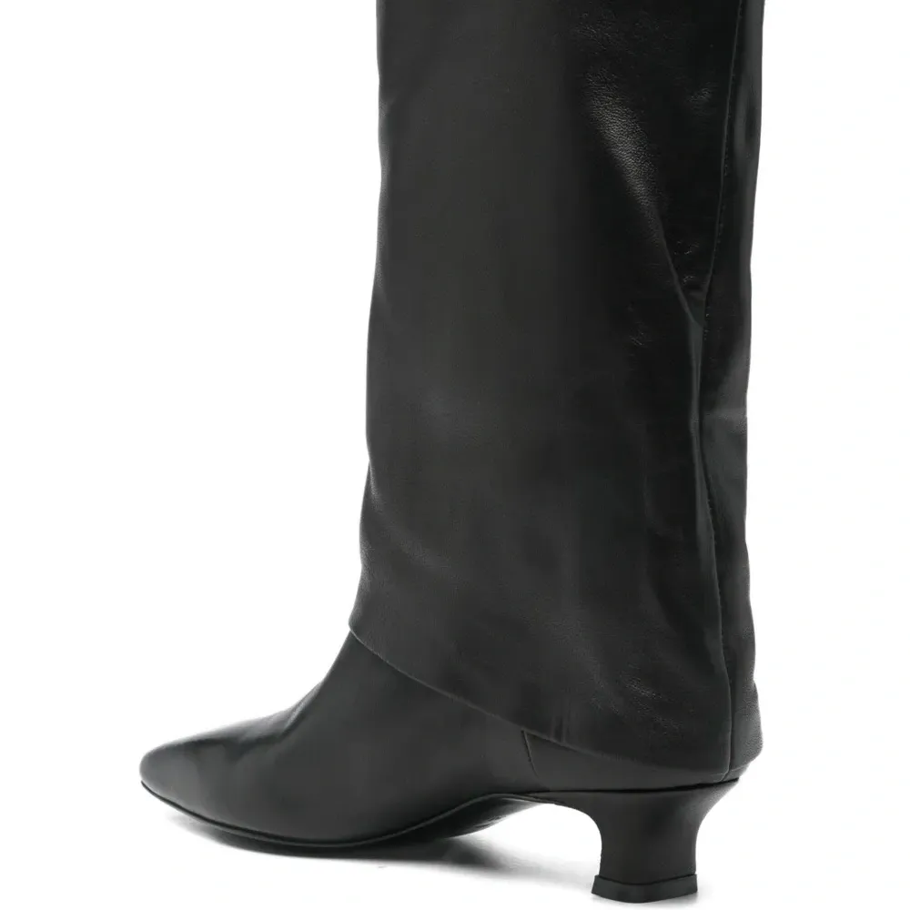 Кожаные сапоги