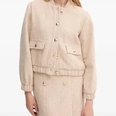 Твидовый жакет с клапанами на карманах