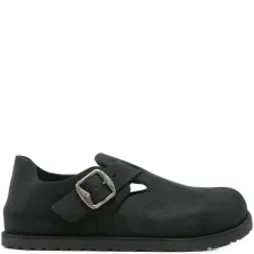 Кроссовки с пряжками