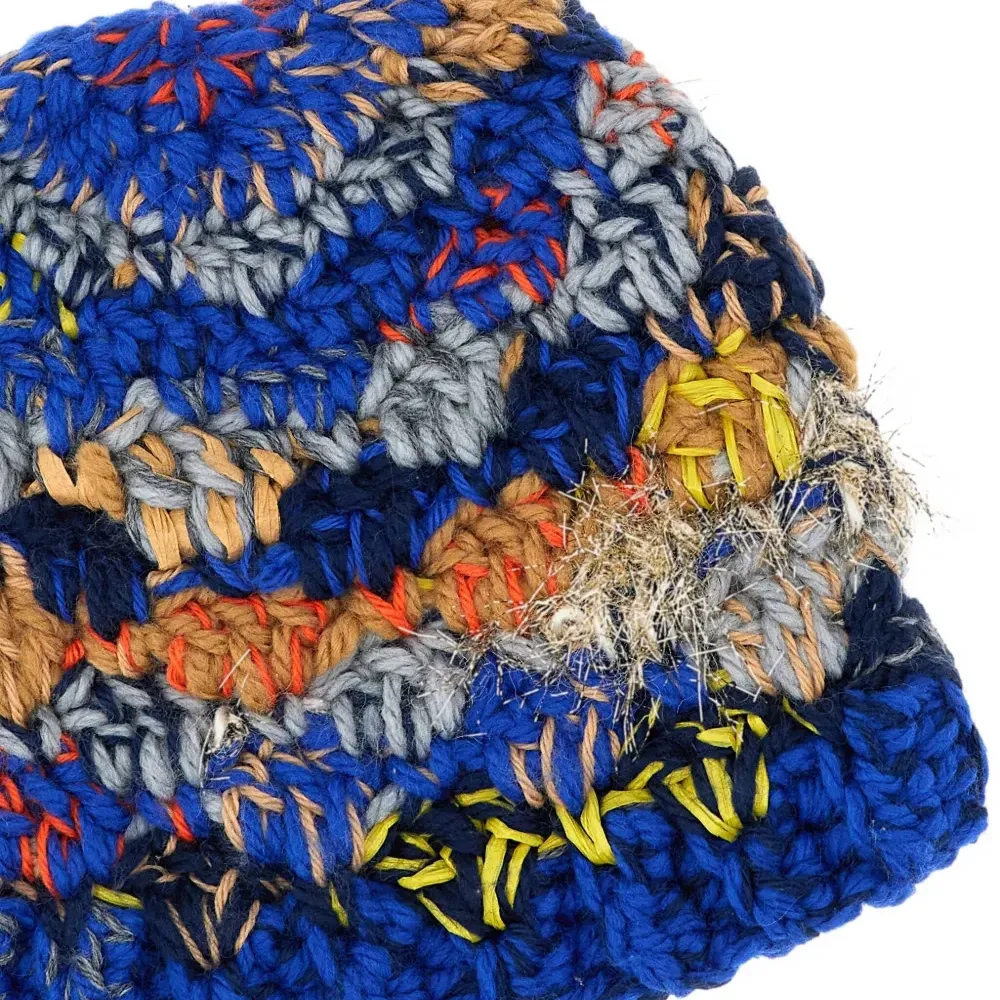 Шапка бини крупной вязки