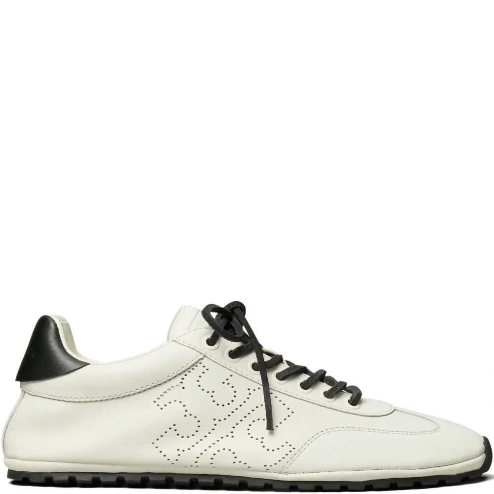 Кроссовки с перфорацией