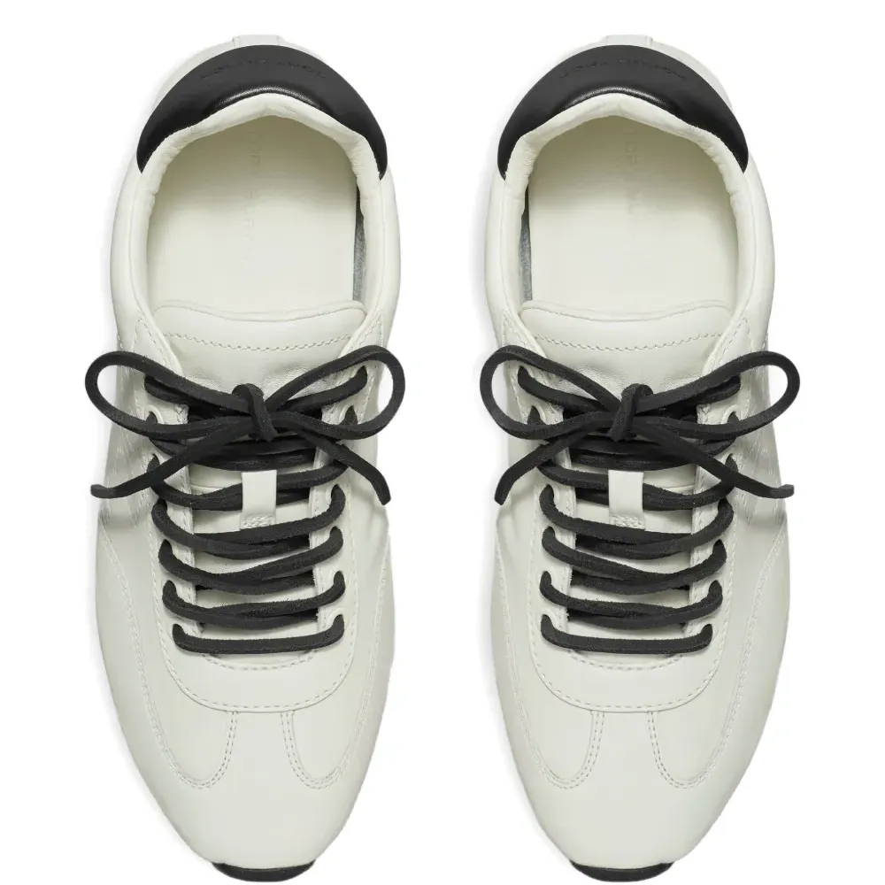 Кроссовки с перфорацией