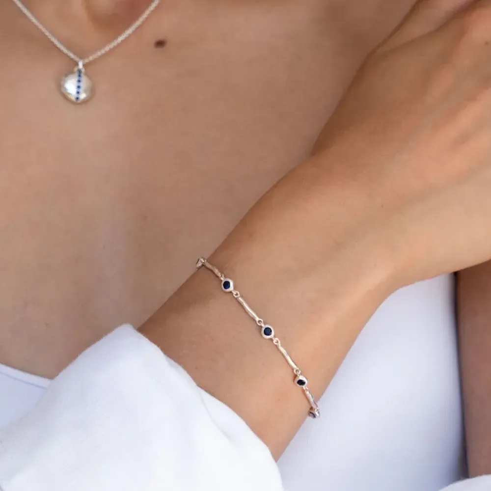 Браслет с сапфирами