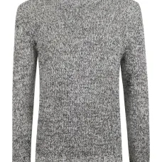 Свитер с высоким воротником