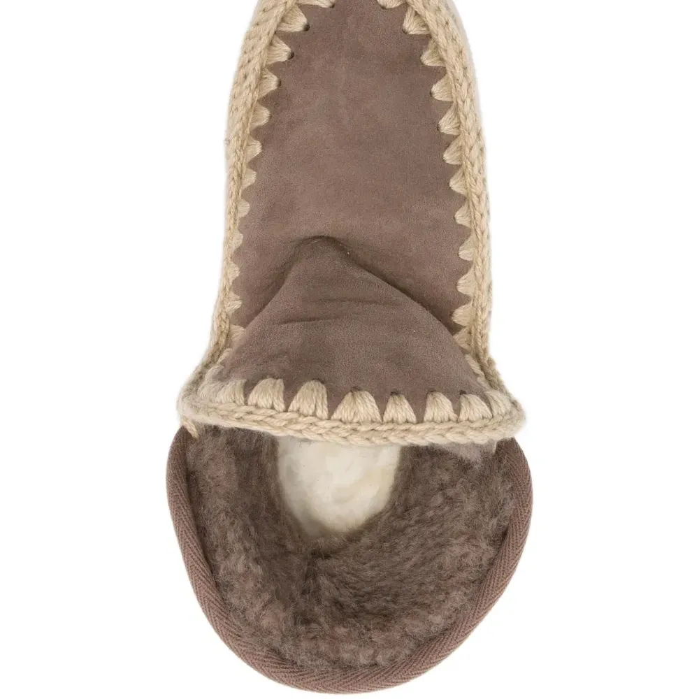 Замшевые ботинки