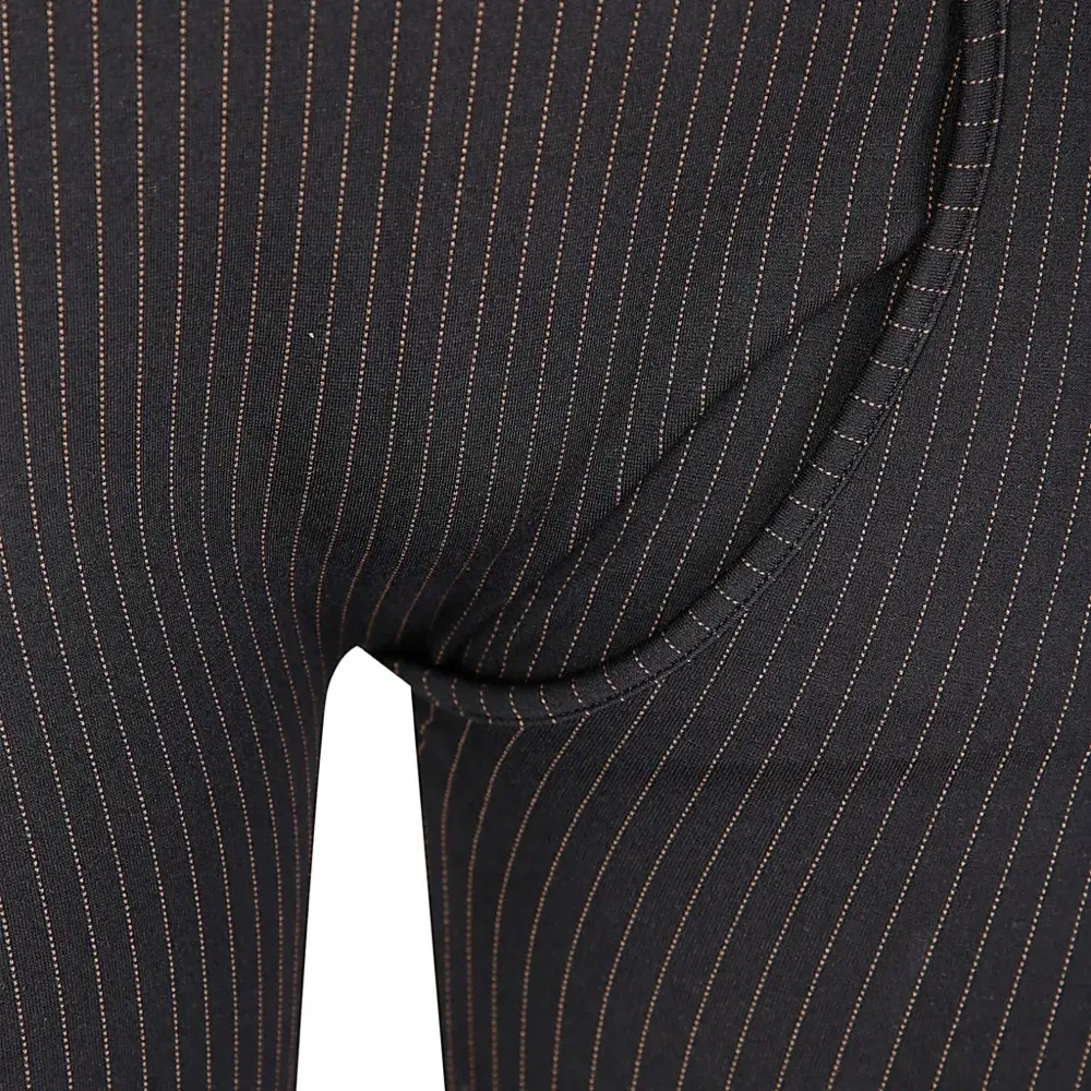 Брюки в тонкую полоску