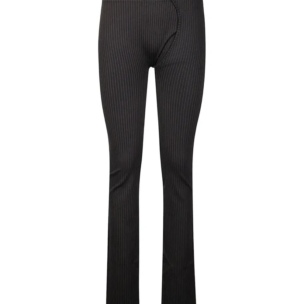 Брюки в тонкую полоску