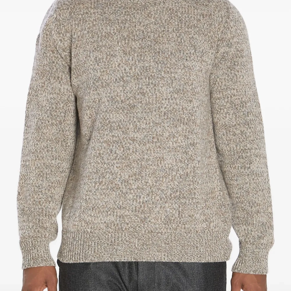 Шерстяной свитер с круглым вырезом