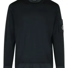 Свитер в рубчик с карманом