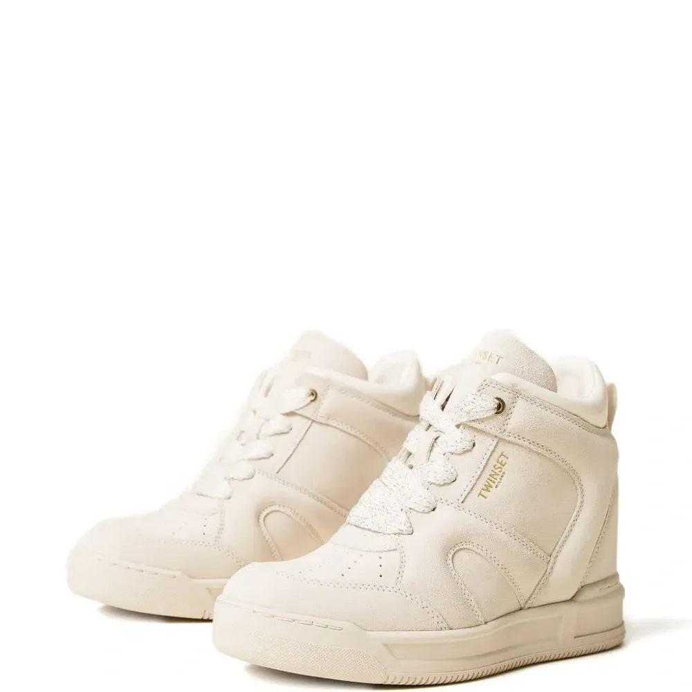 Замшевые кроссовки Замшевые кроссовки