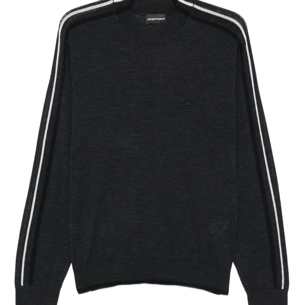 Шерстяной свитер с отделкой в полоску