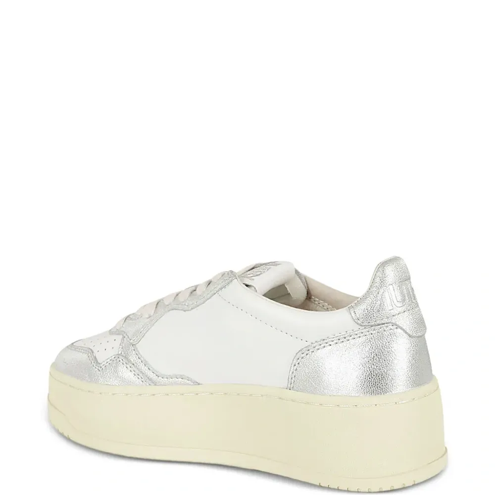 Кроссовки на платформе